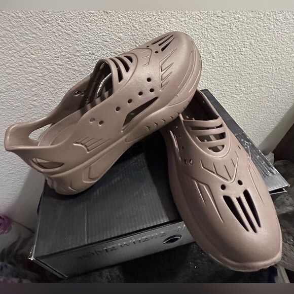 Brand New SIA Collective SC20 Foam Shoes - Mocha Color, Size 6/7 - Picture 3 of 10